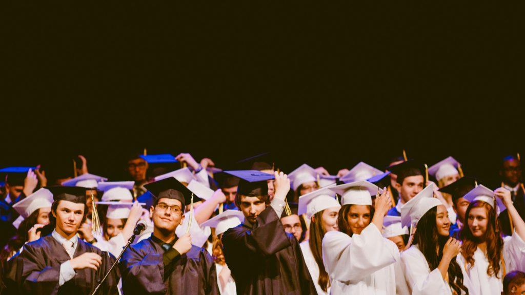 students receiving mba